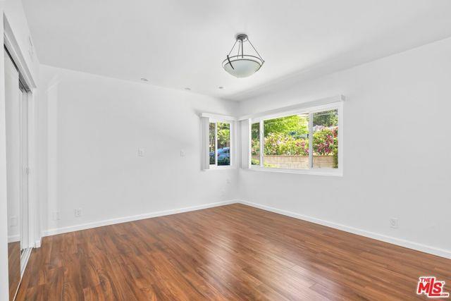 Foto del edificio - 4509 Canoga Dr
