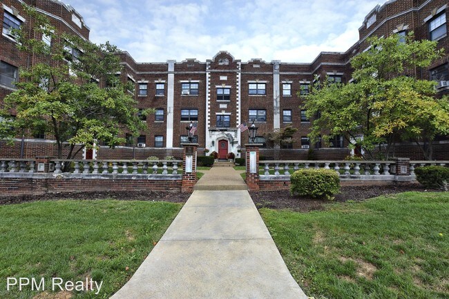 Building Photo - 26 Academy Ave