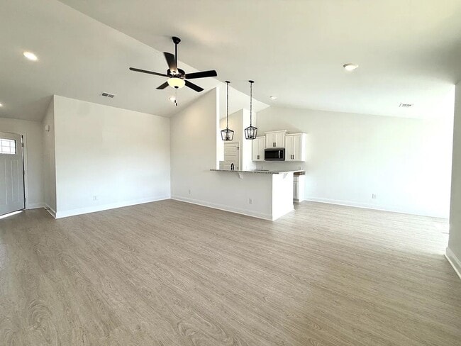 Foto del edificio - New Construction Home for Rent