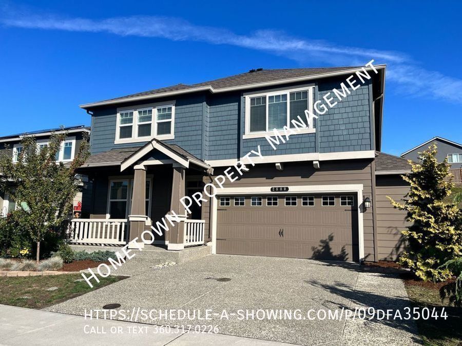 Foto principal - Beautiful 5 bedroom 2.5 bath home Availabl...