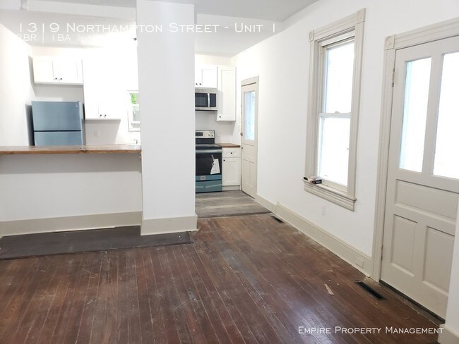 Foto del edificio - 2 Bedroom 1 Bath in Easton