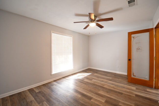 Building Photo - 3534 Huntlee Dr