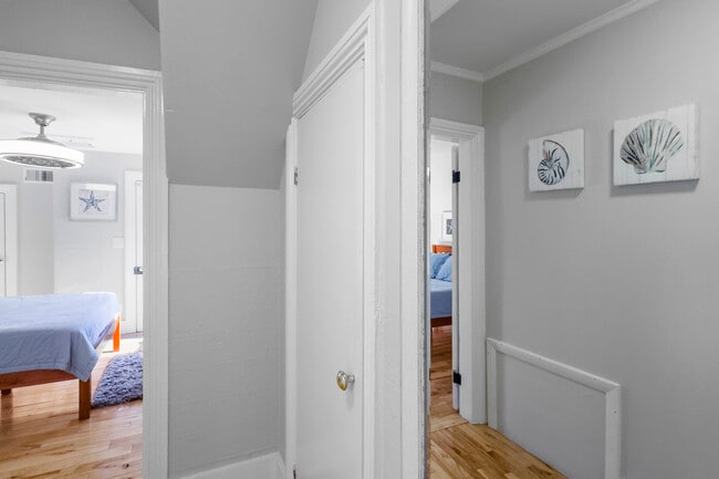 Building Photo - 87 Pleasant St