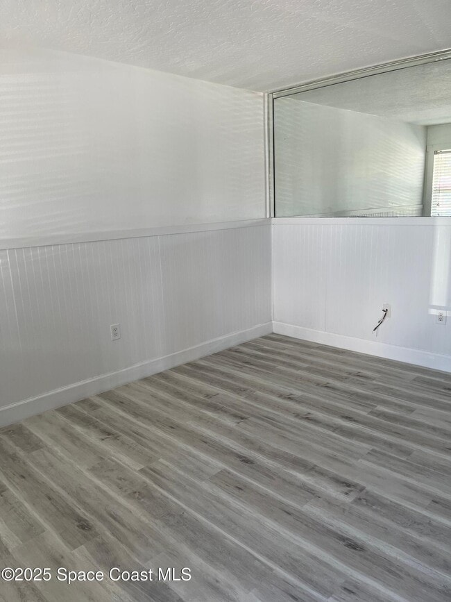 Building Photo - 307 Adams Ave