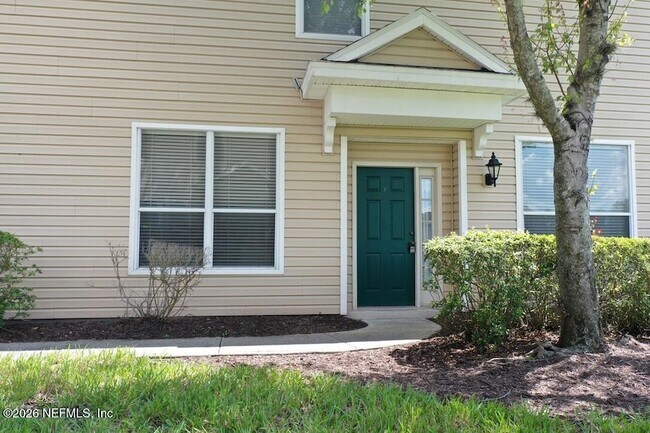 Foto del edificio - 7990 Baymeadows Rd E