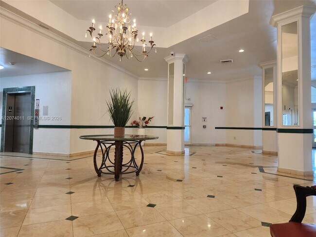Foto del edificio - 1351 NE Miami Gardens Dr