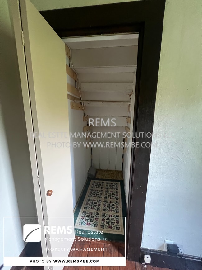 Building Photo - 120 13th St