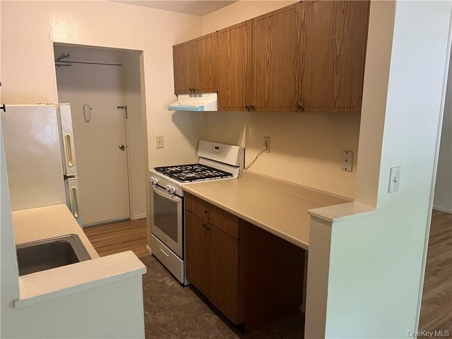 Building Photo - 65 Curie Rd