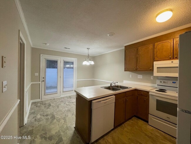 Foto del edificio - 3816 Sterling Pointe Dr