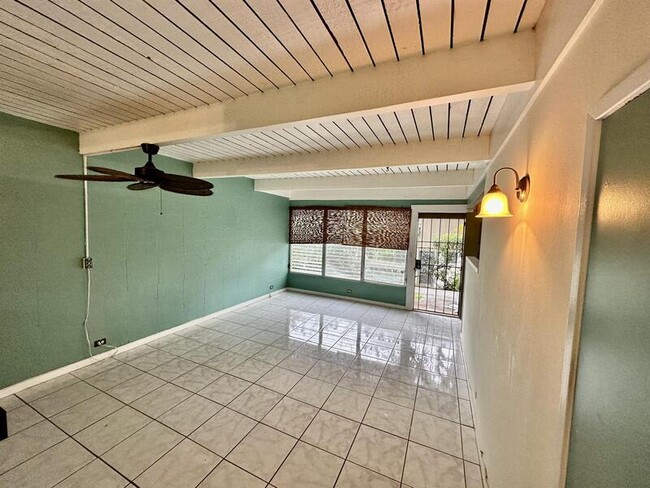 Building Photo - 4950 Kilauea Ave