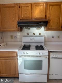 Foto del edificio - 15 Fountayne Ct