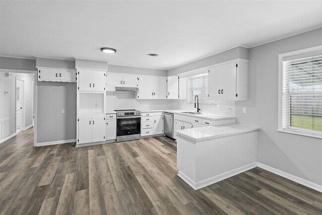Foto del edificio - BEAUTIFUL HOME IN BRENHAM. MOVE IN READY!.