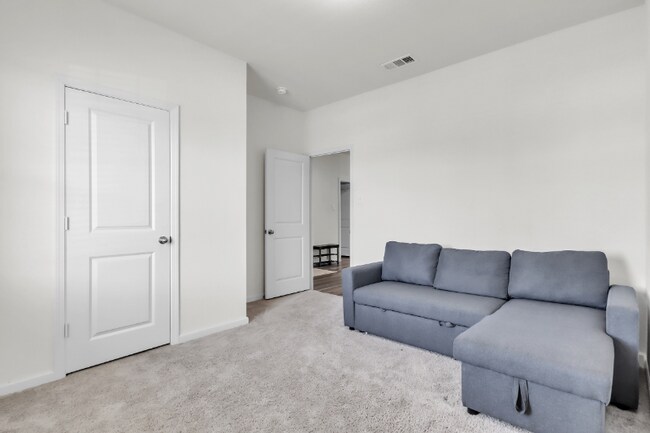 Building Photo - 404 Stone Creek Blvd