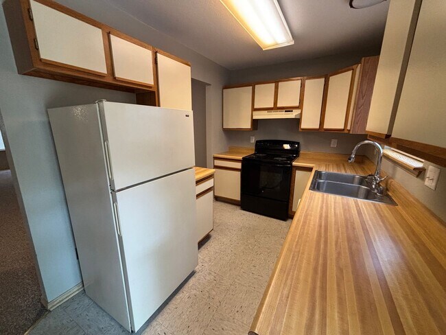 Foto del edificio - 1366 E Sequoyah Ct