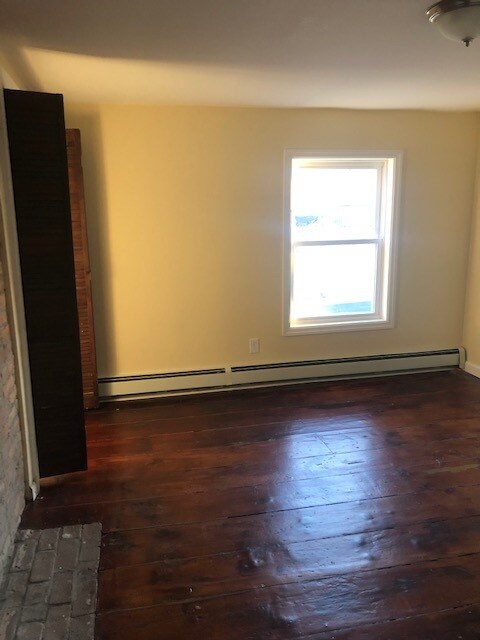 BR2 - 74 Sussex Ave