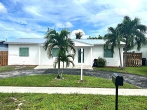 Building Photo - 318 SW 76th Terrace