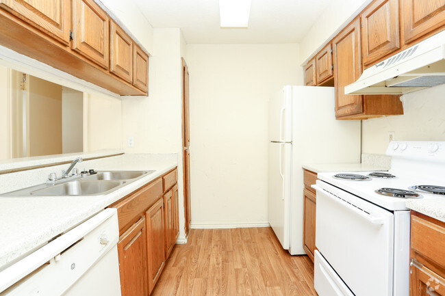 2HAB, 2BA - 1,039 ft² - The Landing Apartments