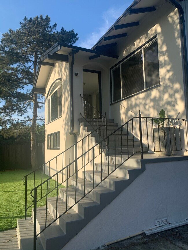 Foto del edificio - 1817 6th St