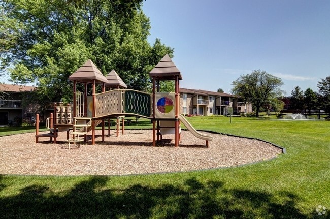 Building Photo - Briarbrook