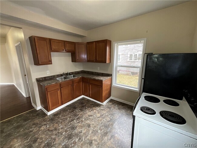 Foto del edificio - 222 Academy St