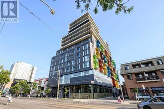 Building Photo - 297 College St