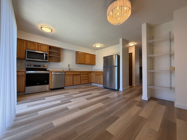 Foto del edificio - 919 44th Ave Ct