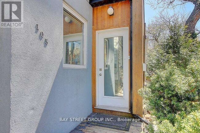 Building Photo - 105 Massey St