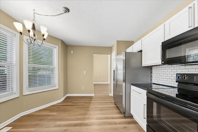 Building Photo - 4704 Courtside Pl