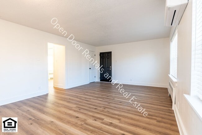 Foto del edificio - 1823 Griswold Dr