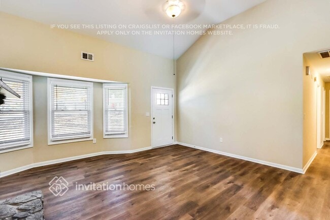 Building Photo - 292 Oak Ridge