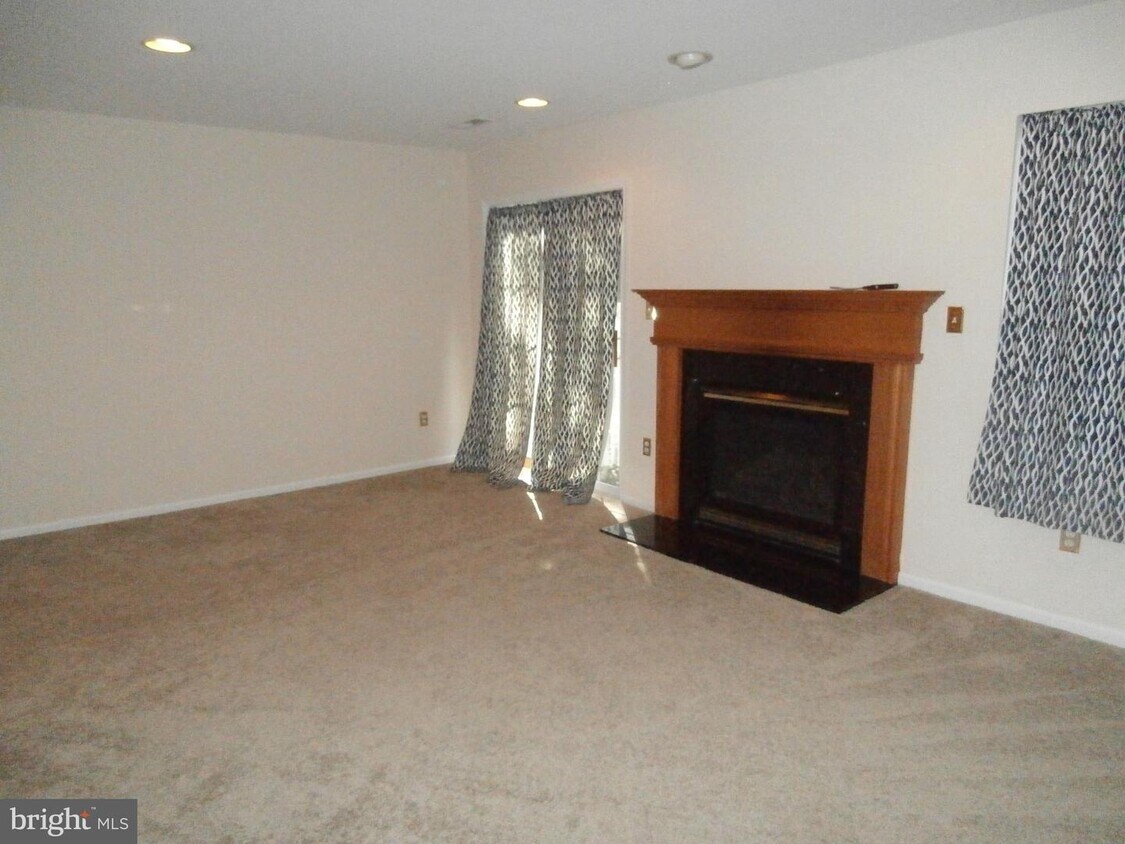 693 Barton Run Blvd, Evesham, NJ 08053 Townhome Rentals in Evesham NJ