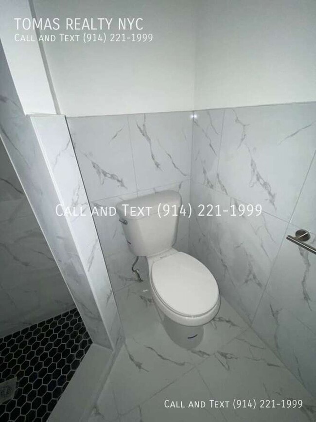 Foto del edificio - 25 Riverview Pl