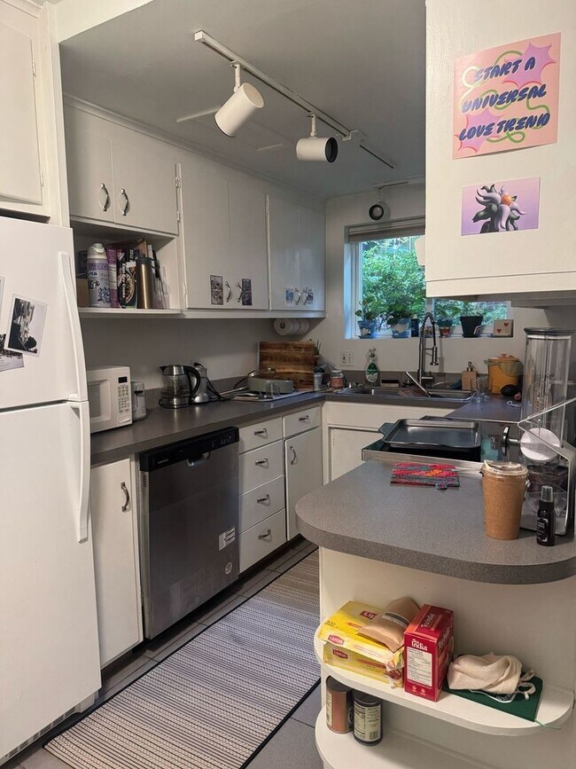 Foto del edificio - Charming 1 Bedroom Apartment in Seattle - ...