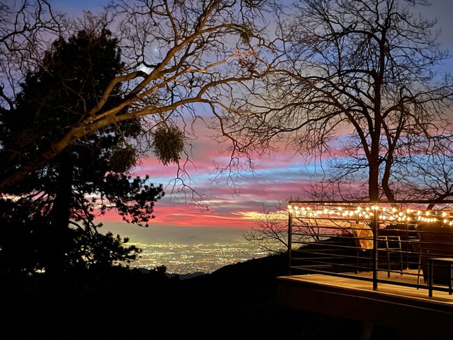 Building Photo - 28625 Willow Rd