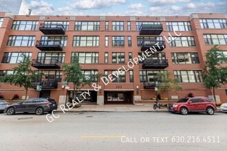 Building Photo - 333 W Hubbard St