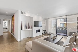 Building Photo - 911 Kings Rd