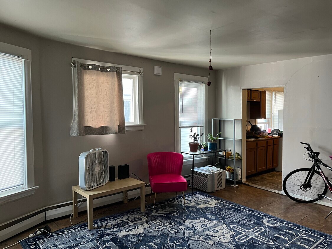 Foto principal - 403 E Johnson St