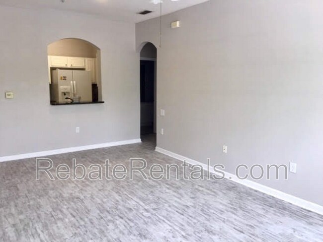 Building Photo - 7990 Baymeadows Rd E