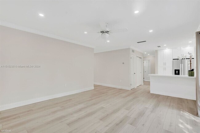 Foto del edificio - 3 br, 2 bath House - 10921 SW 78th Ave