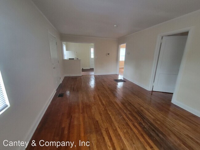 Building Photo - 2 br, 1 bath House - 231 Pineneedle Road