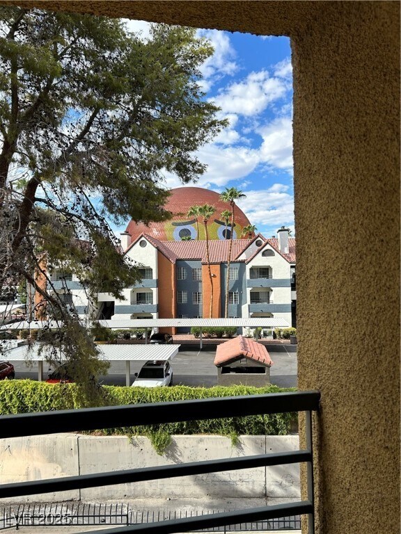 Foto del edificio - 210 E Flamingo Rd