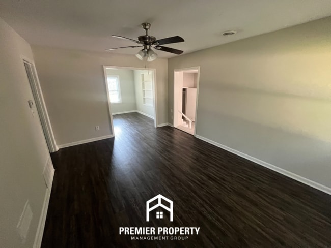 Photo - 5246 Millbranch Rd House