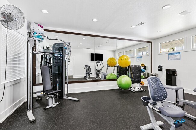 Foto del edificio - Nickel Creek