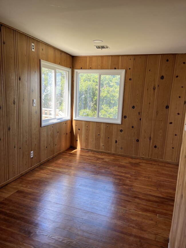 Building Photo - 2505 Mira Vista Dr