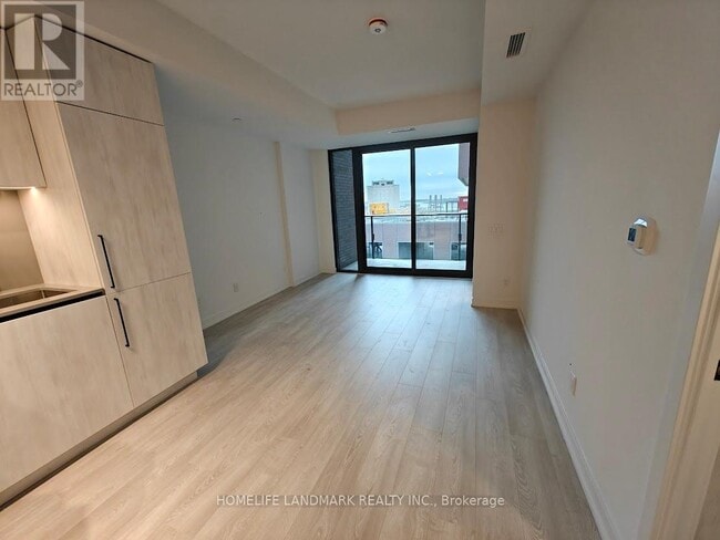 Photo du bâtiment - 35 Parliament St