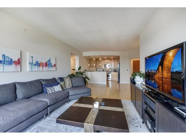 Foto del edificio - 100 3rd Ave S