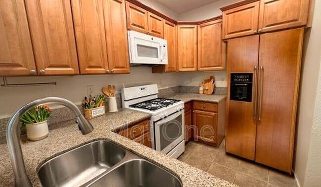 Photo - 5 Emory House