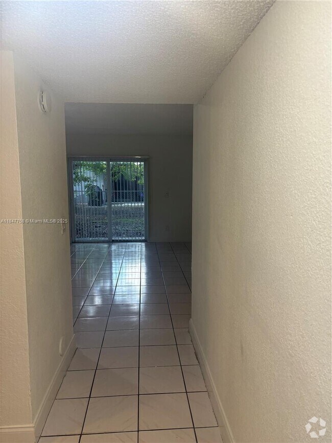 Building Photo - 11501 NW 44th St