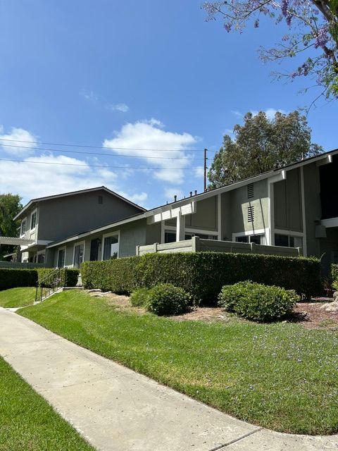 Building Photo - 1735 N Willow Woods Dr