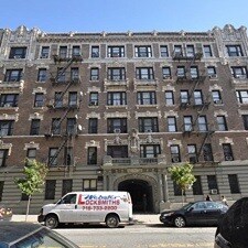 Primary Photo - 38 Fort Washington Ave